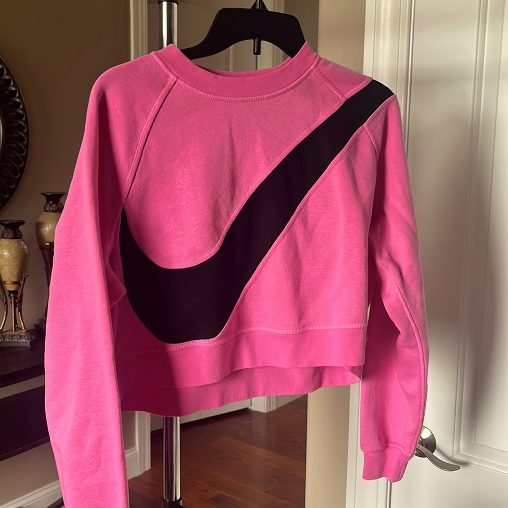 Woman’s sweatshirt(Nike)